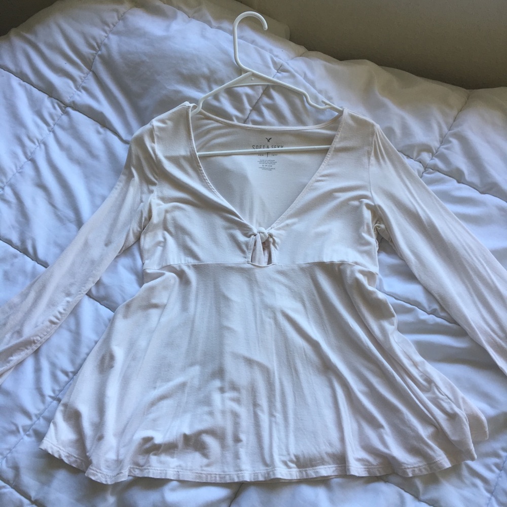 American eagle white lowly 3/4 length sleeve top